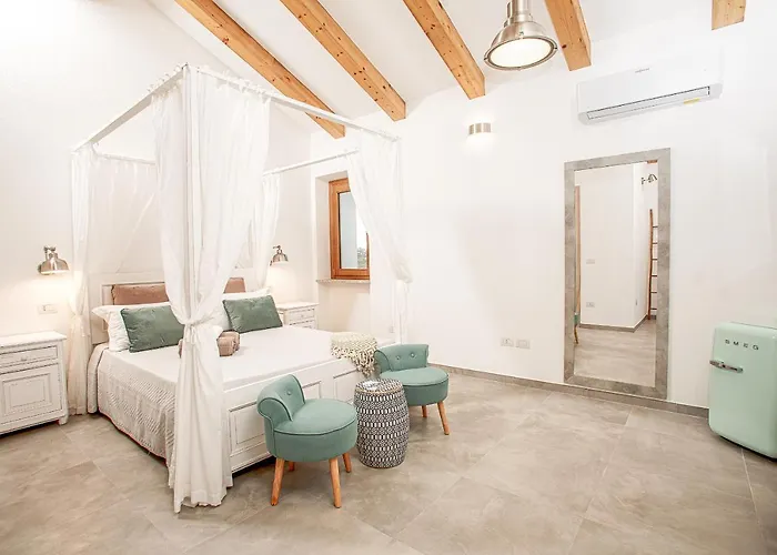 La Casa Di Memmi & Gasthuis Santa Teresa Gallura